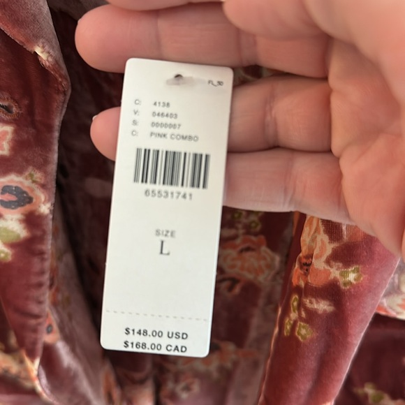 Hutch Floral Velvet Robe Set in Burgundy and Gold - Picture 4 of 10